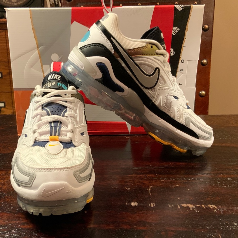 Air VaporMax Evo Sneaker | 8